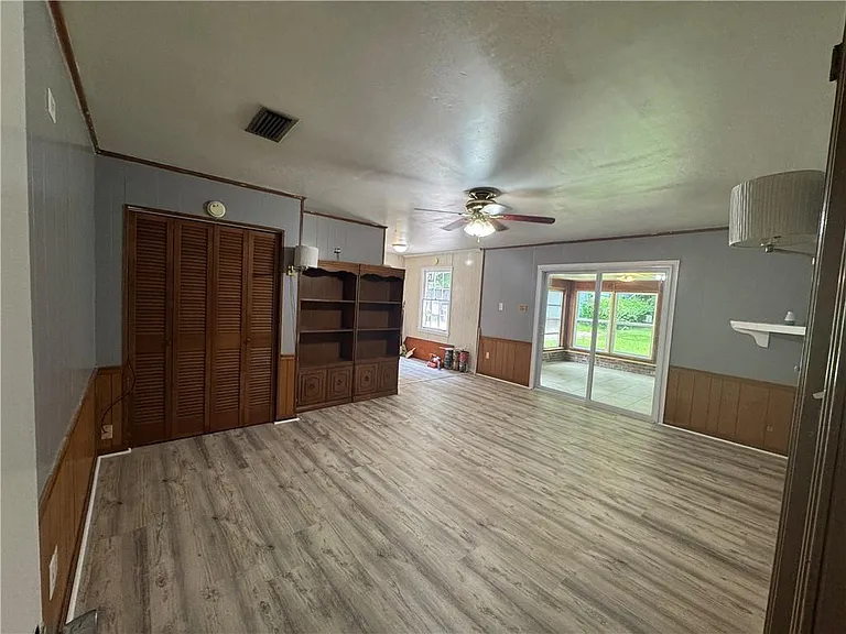 1054 Gallen Ct — Photo 24