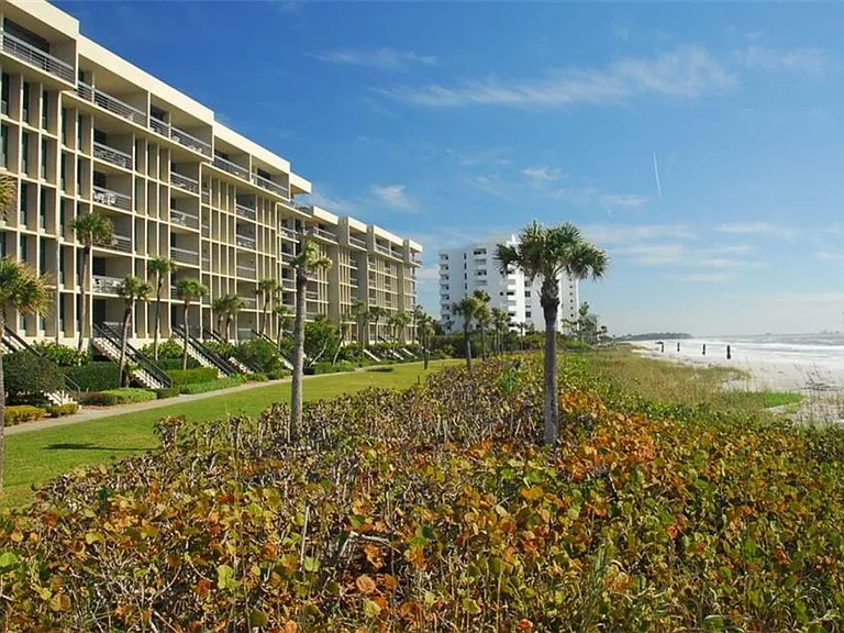1125 Gulf Of Mexico Dr #403 — Photo 49