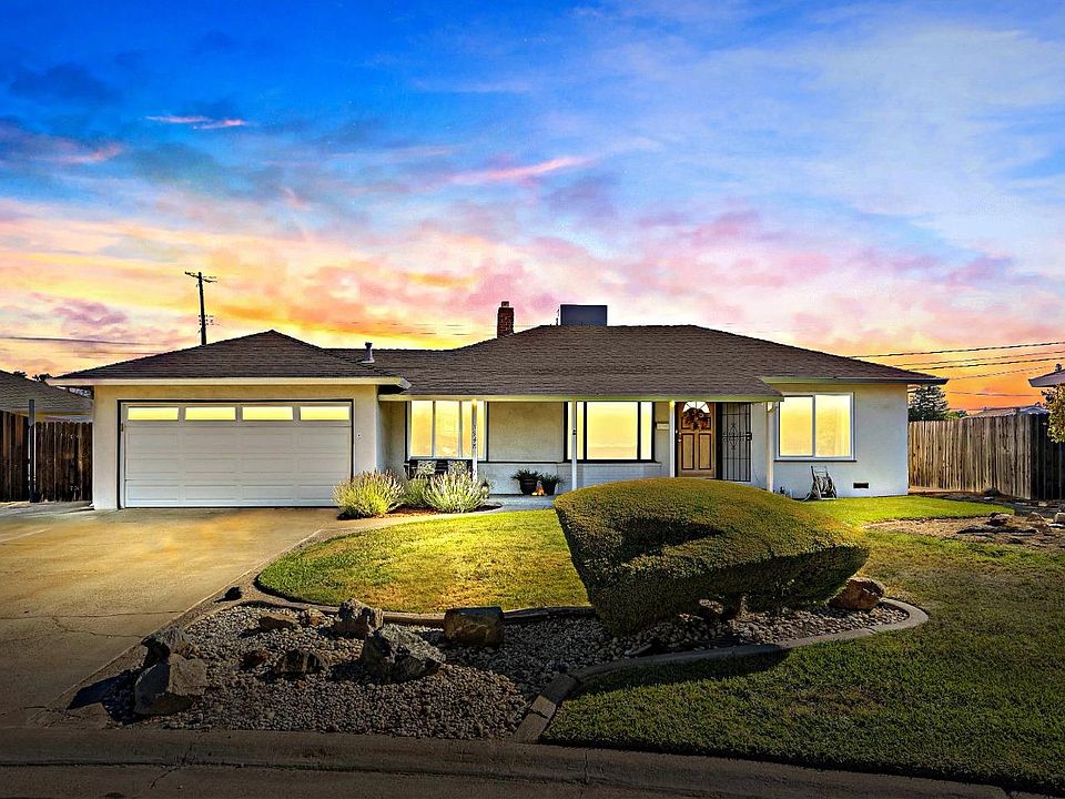 1st image of 3948 Rosemary Cir