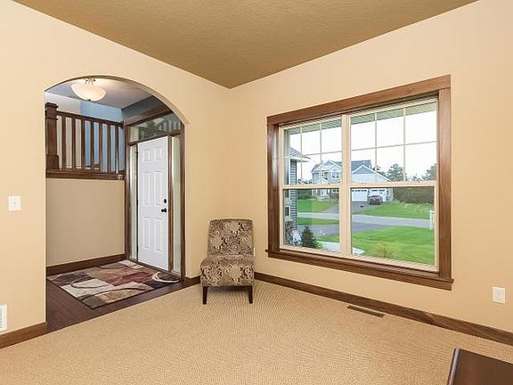 5th image of 16205 Sapphire St NW