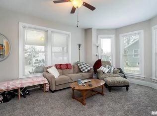 2020 Elm St APT 1, Davenport, IA 52803