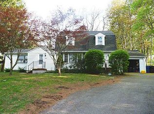 611 Woodbury Rd, Watertown, CT 06795