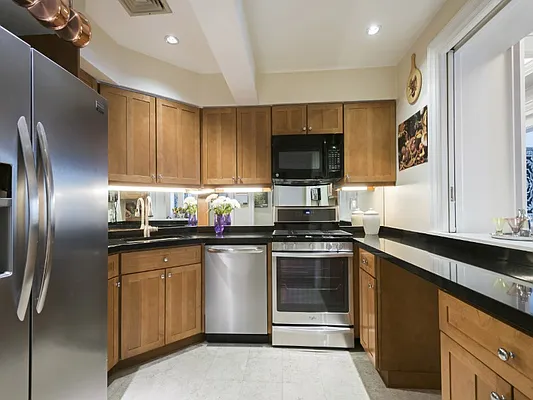 Sold by Sotheby's International Realty | media 15