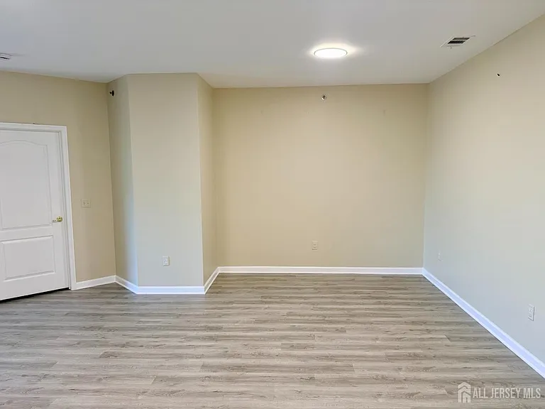 3032 Edward Stec Blvd — Photo 5
