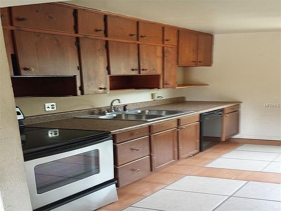 2nd image of 1136 Grand Hwy