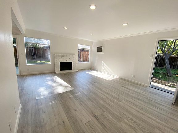 5th image of 114 Dardanelli Ln APT 36