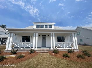 30 W Singing Ave, Hampstead, NC 28443