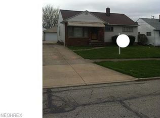 20700 Donnybrook Rd, Maple Heights, OH 44137