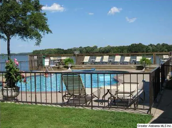 605 Paradise Isle, Riverside, AL 35135