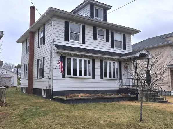 890 Barnesville Dr, Barnesville, PA 18214