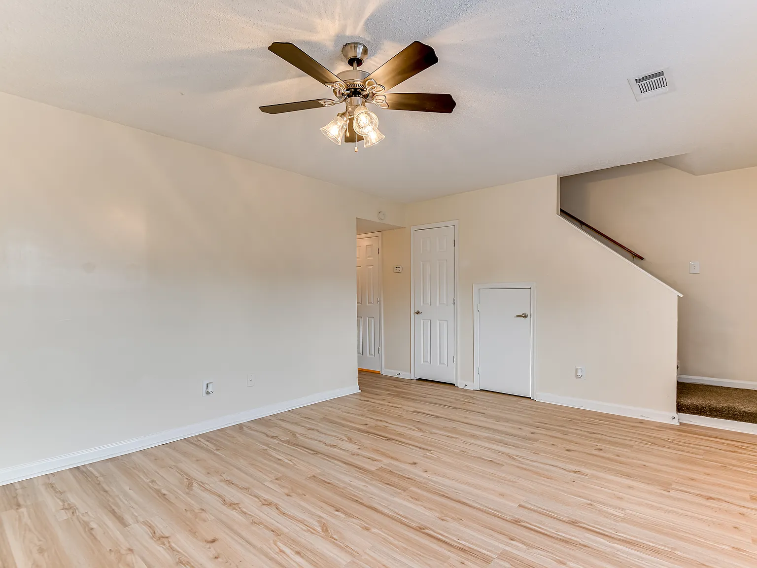 Thomson Villas — Photo 4
