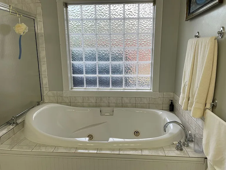 655 Belmonte Dr — Photo 12