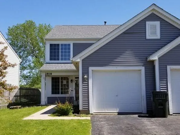 2818 Impressions Dr, Lake In The Hills, IL 60156
