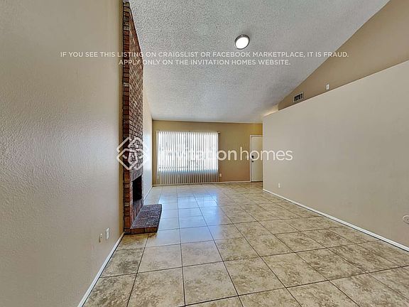 3rd image of 10072 W Mariposa St