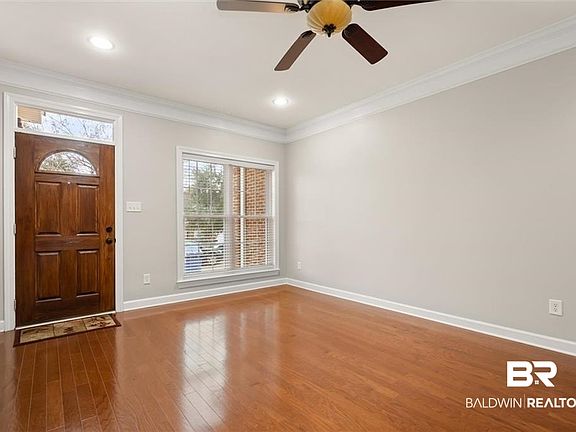 2nd image of 211 West Dr Unit 4