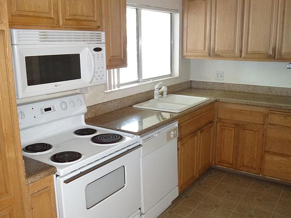 5th image of 4812 Saint Lynn Ln