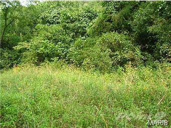 Acreage is mostly wooded.