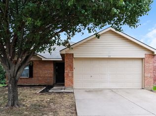 105 Teal Rd, Sanger, TX 76266