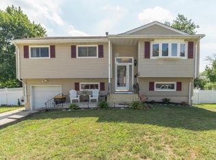 14 Creek Rd, Hazlet, NJ 07730