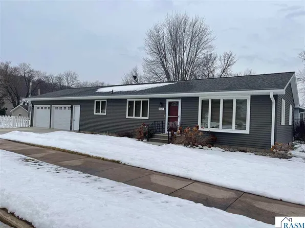 1126 S Jefferson St, New Ulm, MN 56073