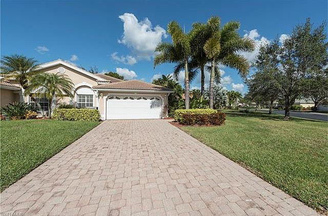1st image of 7842 Berkshire Pines Dr