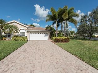 7842 Berkshire Pines Dr, Naples, FL 34104