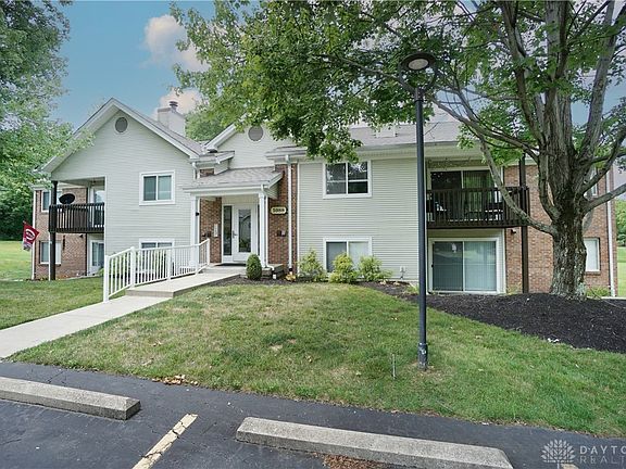2nd image of 5988 Meadowcreek Dr #8