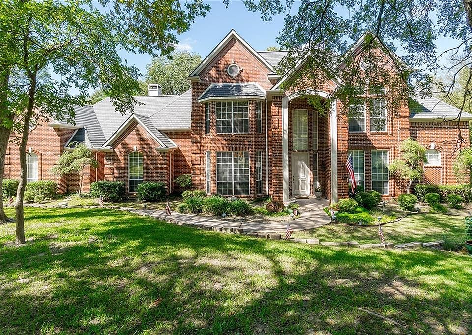 1st image of 38 Trailridge Dr