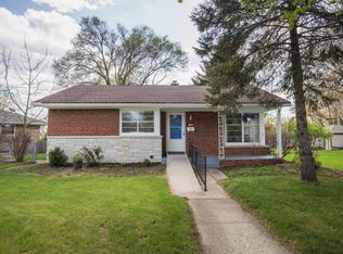 1909 W Marne Ave, Glendale, WI 53209