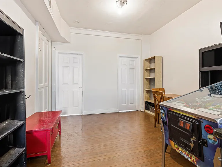 233 Summit Ave #2 — Photo 6