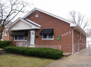 2104 S State St, Springfield, IL 62704