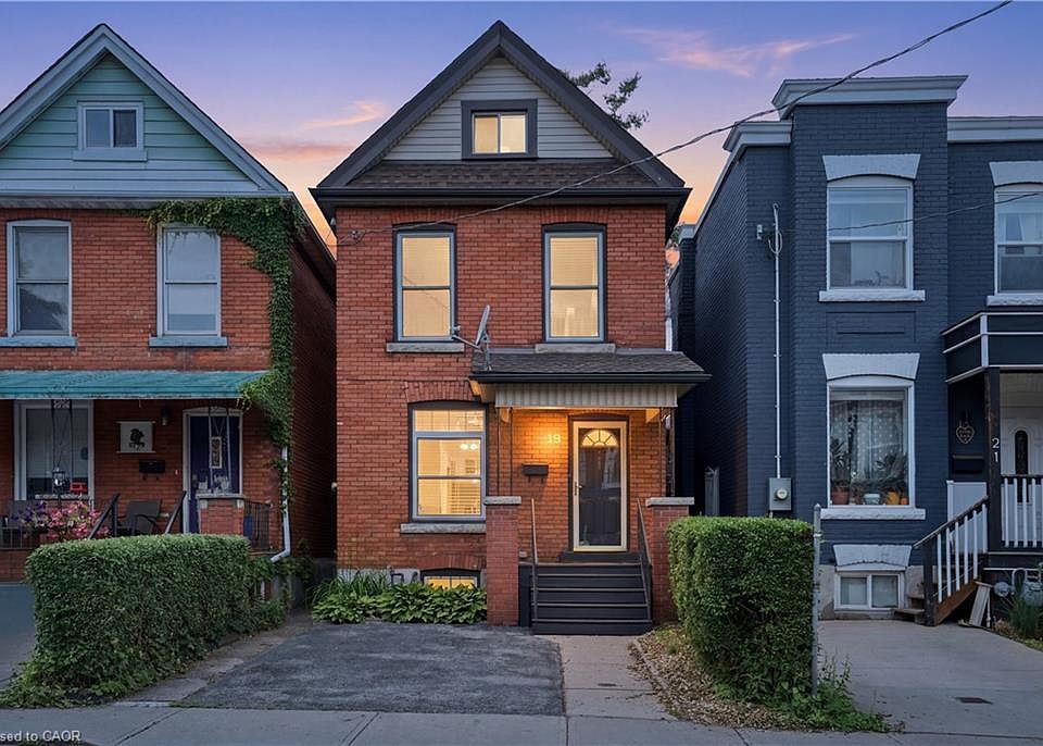 1st image of 19 Huntley St