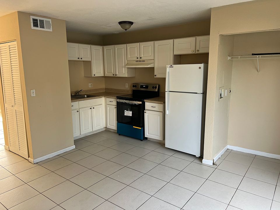 1st image of 329 E Alverdez Ave #7