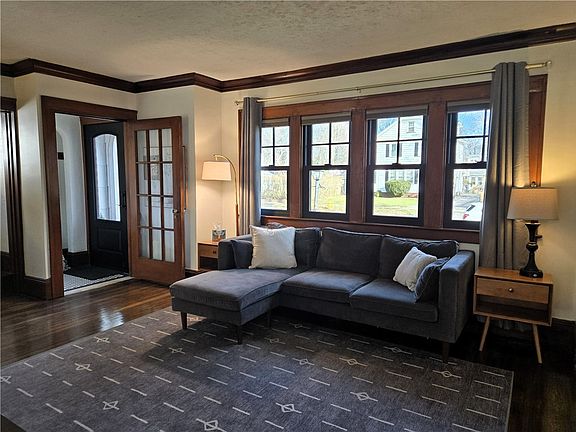 4th image of 163 Rawlinson Rd