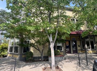 545 A St APT 4, Ashland, OR 97520