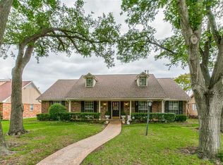 10830 Ferndale Rd, Dallas, TX 75238