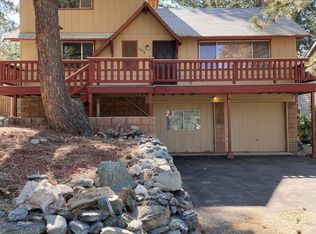 6250 Shamrock Dr, Wrightwood, CA 92397