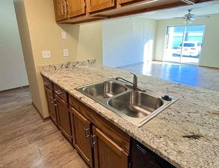 Pine Lake Heights Apartments — Photo 144