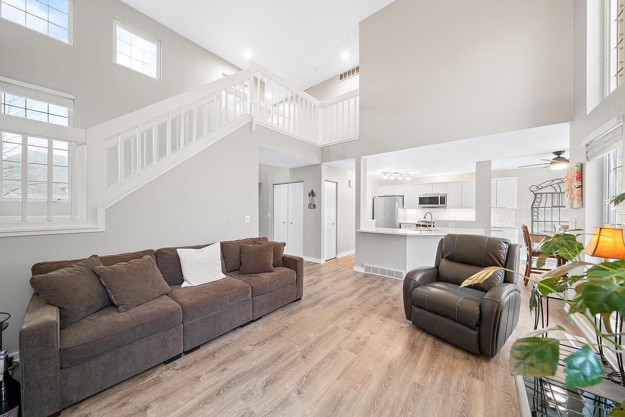 1731 Woodland CIRCLE #12-26
