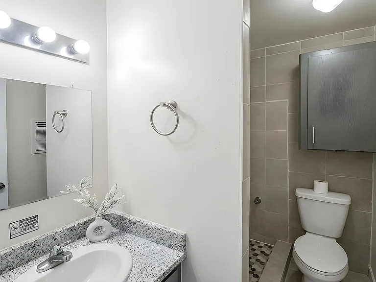 5606 Harvard St — Photo 11