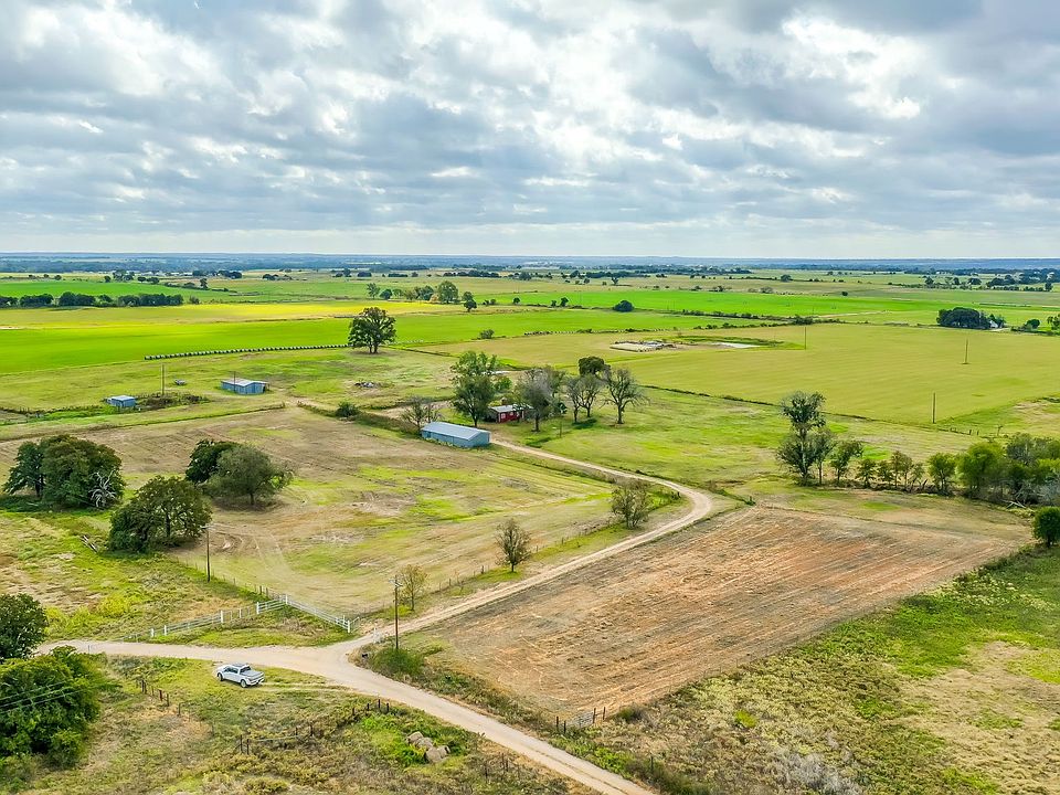 1st image of 450 County Road 4984