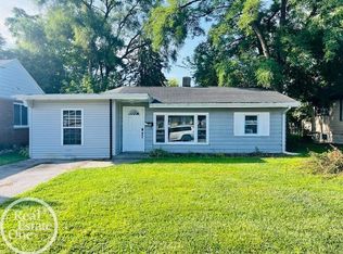 1618 Francis St, Port Huron, MI 48060