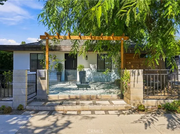 17417 Sherman Way, Van Nuys, CA 91406