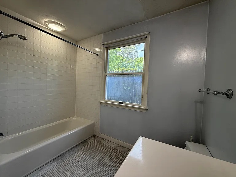 947 Washington St #2 — Photo 20