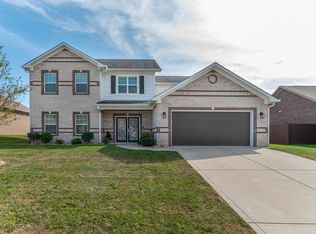 4881 E Clearview Dr, Mooresville, IN