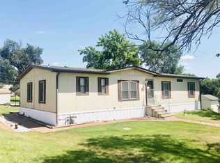 1314 Elm St, Fairbury, NE 68352