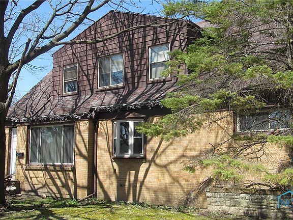 2nd image of 3034 S Byrne Rd
