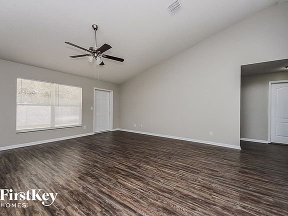 3rd image of 330 Grouper Dr