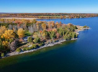 437 Jordan Point Rd, Isle La Motte, VT 05463