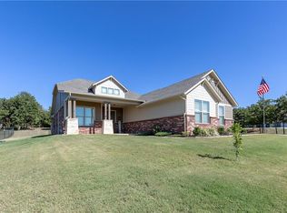 8900 Overlook Dr, Guthrie, OK 73044